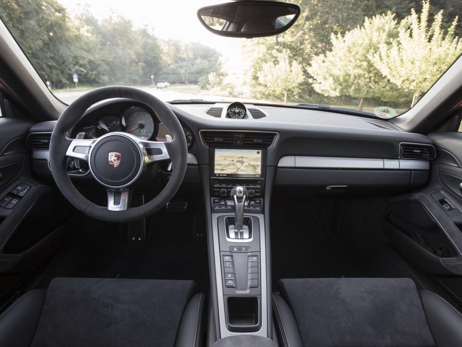  Porsche 911 GT3 2013 года  (фото 36 из 78)